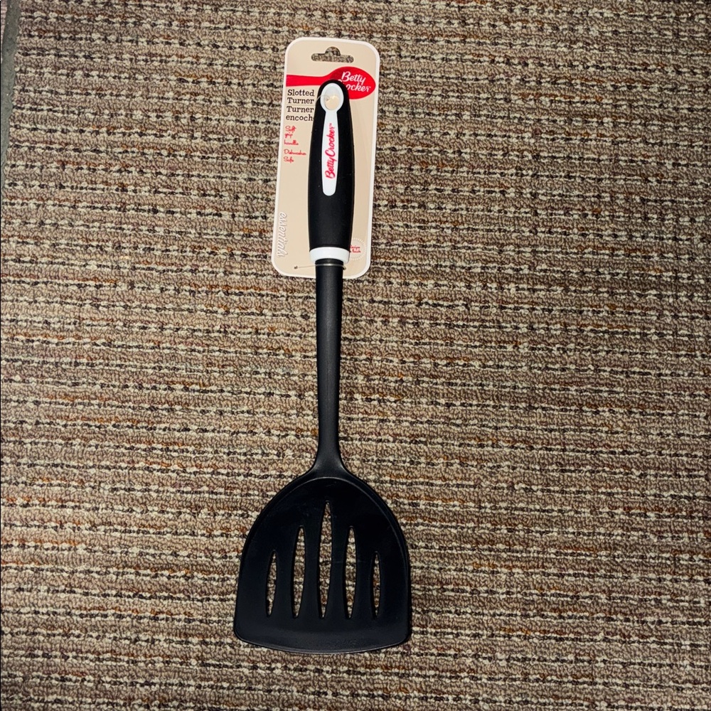 Betty Crocker Black & white slotted Kitchen Turner spatula cooking baking